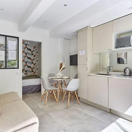 Apartment Le Marais Place Des Vosges By Prestige Paris