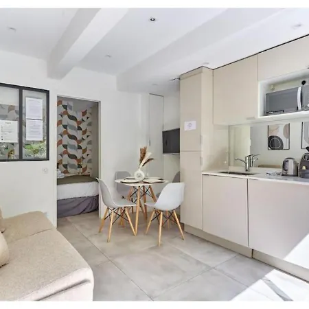 Le Marais Place Des Vosges By Prestige Paris